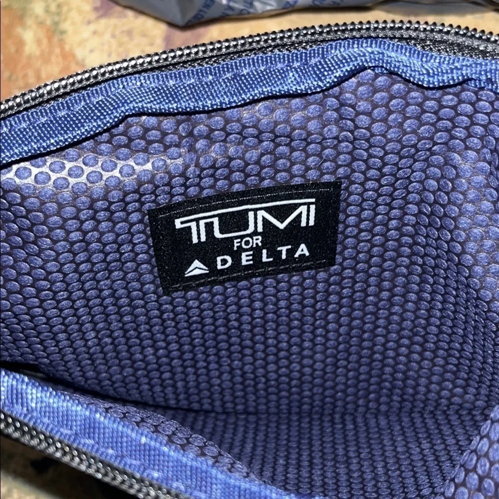 Tumi Black and Gray Toiletry Bags Sleek Durable Design